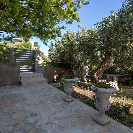 Olive Garden Apartment *