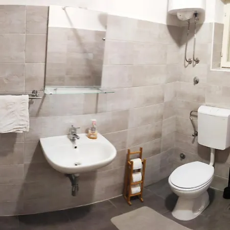 Olive Garden Apartment *