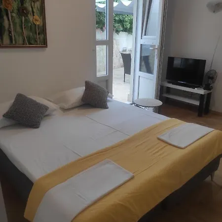 Apartment Olive Garden Hvar Town